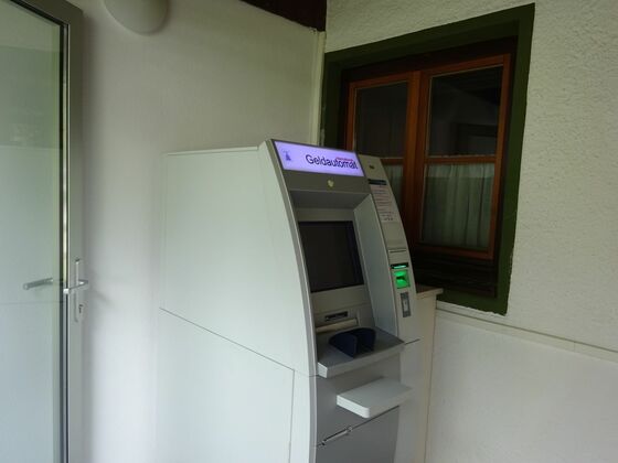 Geldautomat der Raiffeisenbank Kempten-Oberallgäu eG