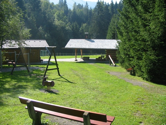 Spielplatz am Grillplatz Burgschrofen in Obermaiselstein