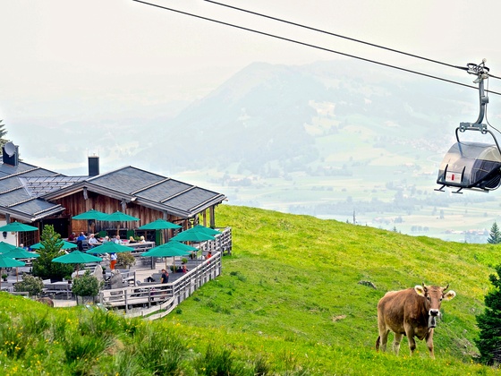 Weltcup-Express und Weltcup-Hütte in Ofterschwang