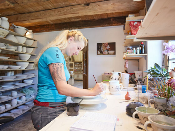 Bauernhaus Busche Berta - Töpferei s&#039;Alpgfihl