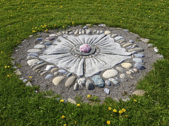 Lutherrose beim Labyrinth