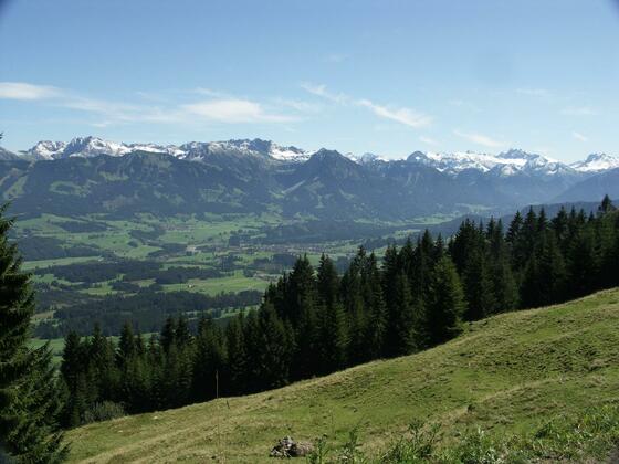 Blick auf den Allgäuer Hauptkamm