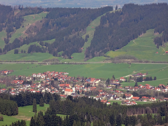 Sicht auf das Weitnauer Tal im Hintergrund der Sonneckgrad