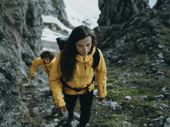 Melissa Le Nevé und Fabian Buhl auf dem Weg zum Schrecksee