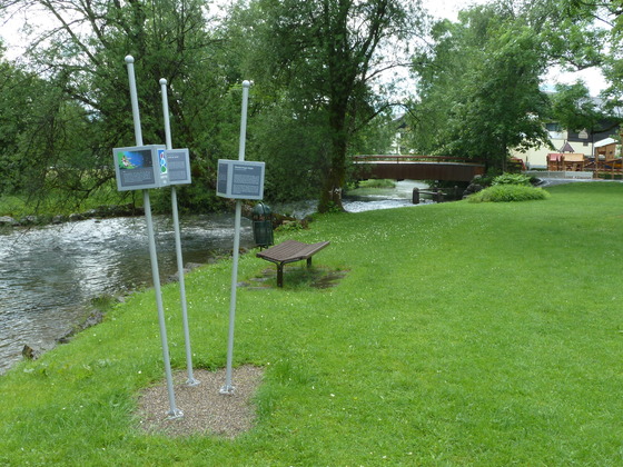 Trilogieplatz Fischen