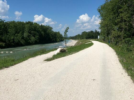 Radweg entlang der Saalach