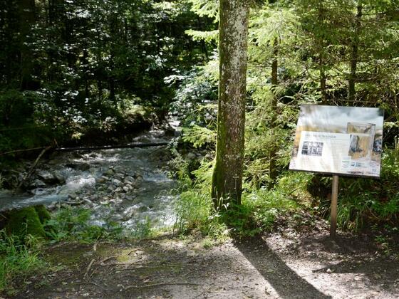Bierlehrpfad - Station "Brauwasser"