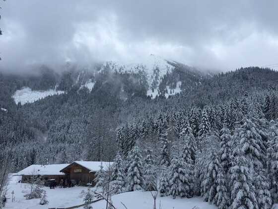 Verschneite Käseralm
