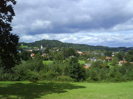 Blick vom Herrenberg nach Prien