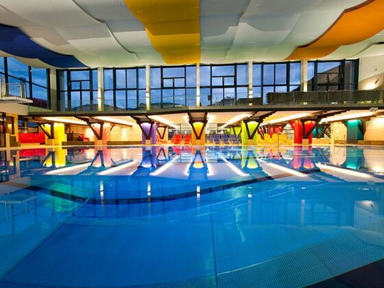 Schwimm- &amp; Erholungsgefühl im Hallenbad Zell am See