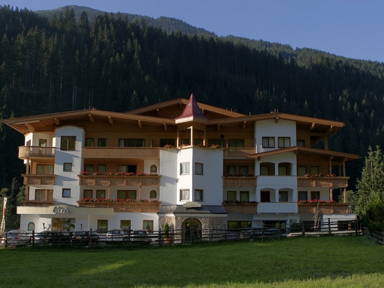 Hotel Tuxertal