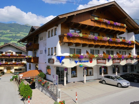 Hotel Pension Central