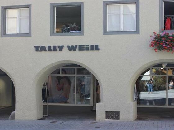 Tally Weijl