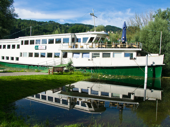 Hu Bin - Das schwimmende Restaurant