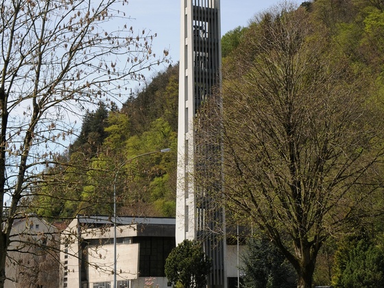 Pfarrvikariatskirche Maria Königin des Friedens