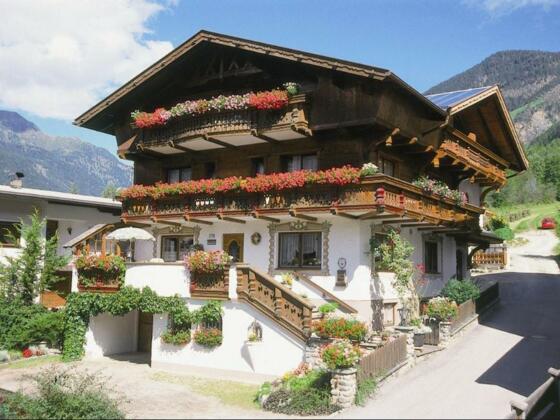 Haus Romantika im Sommer