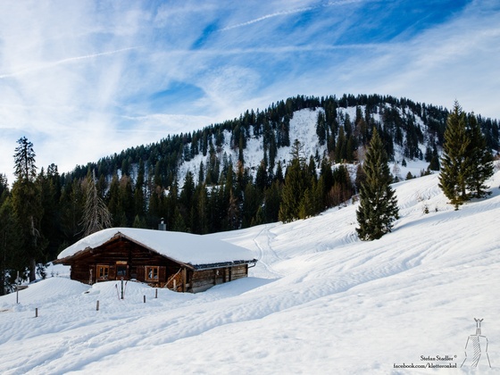 die idyllische Wildalm über dem Heutal