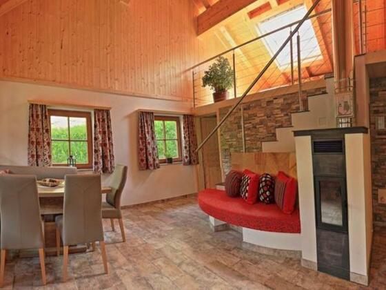 Alpenchalet Farst Wohnraum