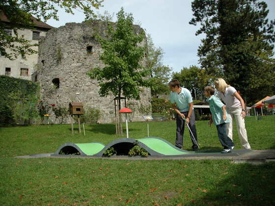 Minigolf Schattenburg