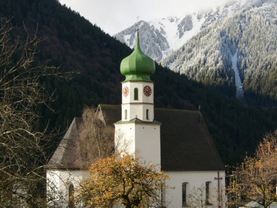 Sankt Gallenkirch, Katholsiche Pfarrkirche Heiliger Gallus mit Friedhof 1