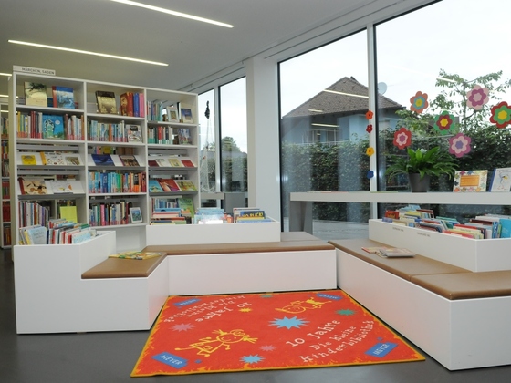 Öffentliche Bücherei und Spielothek Höchst