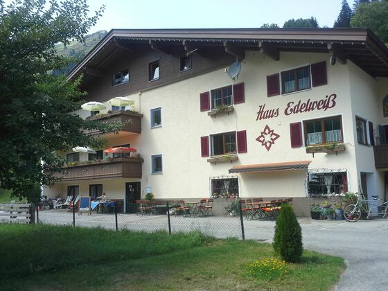 Haus Edelweiß Holzgau