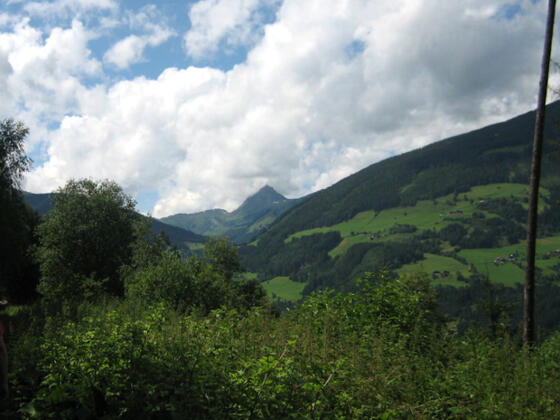 Blick ins Mühlbachtal mit dem Gr. Rettenstein im Hintergrund