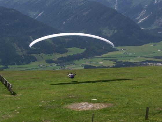 Startplatz für Paragleiter unterhalb der Bergstation Wildkogel (2100m)