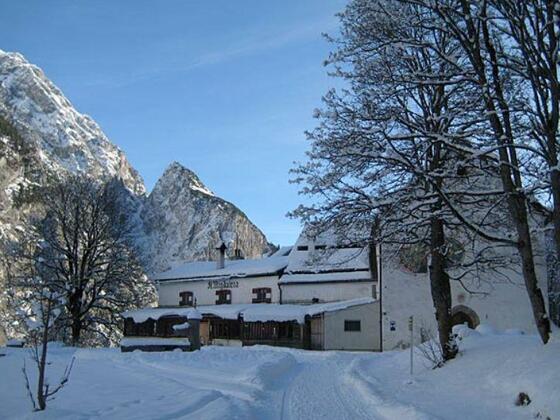 St. Magdalena Winteransicht