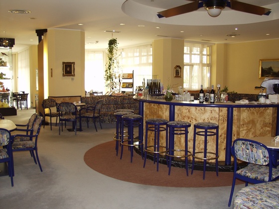 Caf\u00e9 im Kurhaus