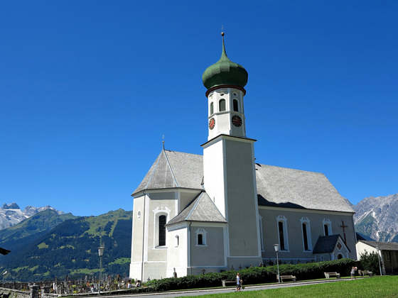  Pfarrkirche Bartholomäberg. 