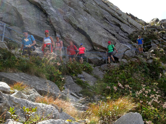 Abstieg von der Zittauer Hütte - teils mit Seilen gesichert