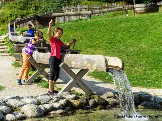 Abenteuerpark Ellmis Zauberwelt - spielende Kinder