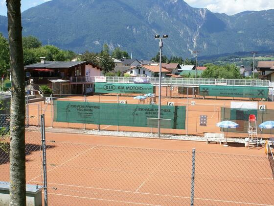 Tennisplatz