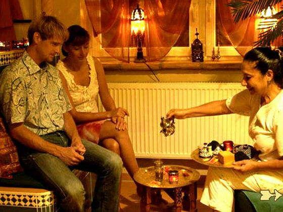 Marokkanische Hamman-Zeremonie mit orientalischem Tee.