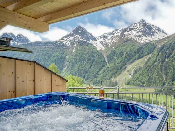 Neuer Outdoor Whirlpool