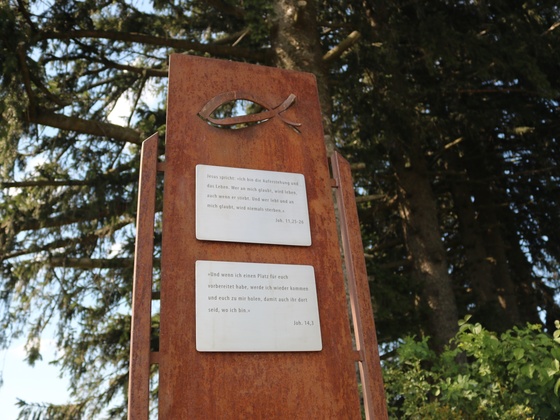Stele 7
