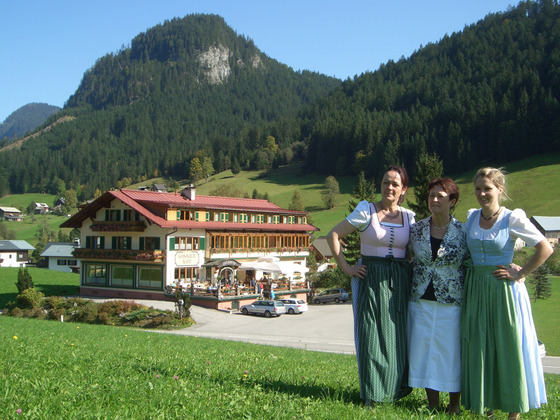 Die Damen vom Gosauerhof