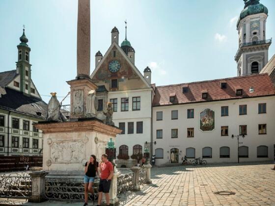 Marienplatz mit Mariensäule