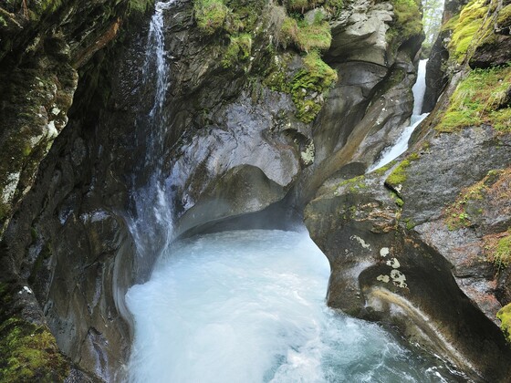 Hohe Tauern Panorama Trail - Etappe 2 Wildgerlos Tal im Bild die Leitenkammerklamm