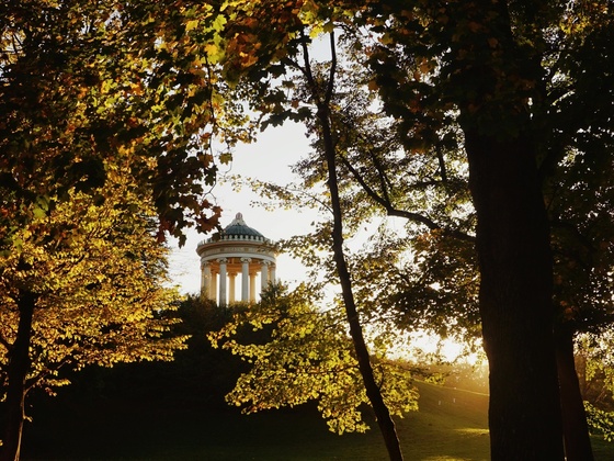 Monopteros Englischer Garten Herbst
