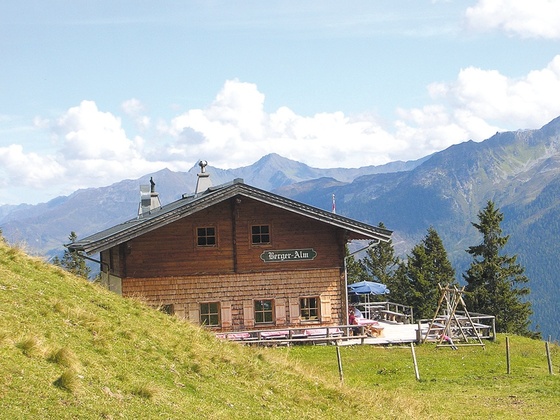 Einkehrmöglichkeit Panoramaweg: die Bergeralm