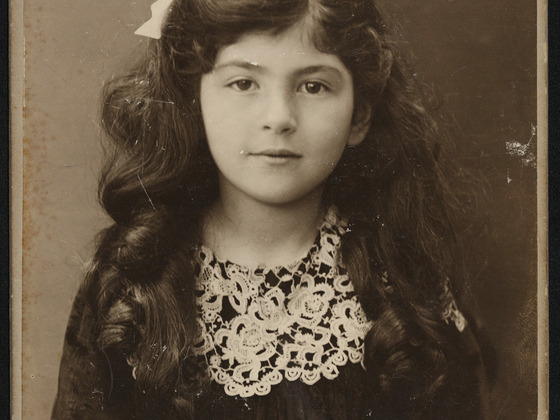 Grete Weil als kleines Mädchen