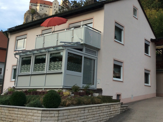 Ferienwohnung im 1. Stock mit Balkon