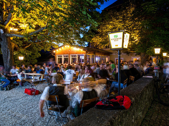 Abends im Goberg Biergarten