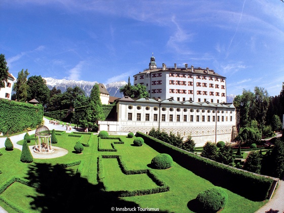Schloss Ambras Innsbruck - außen