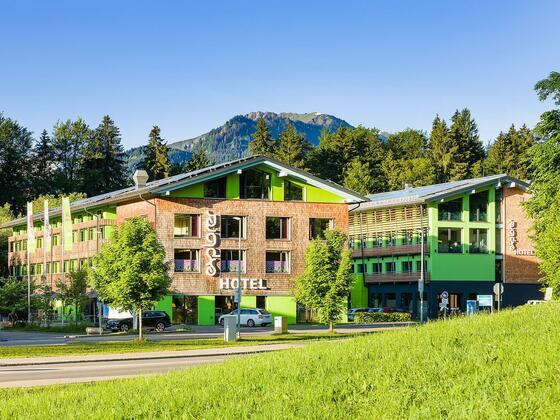 Explorer Hotel Oberstdorf im Sommer