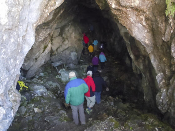 Höhle der Kalmooskirche. Z11V