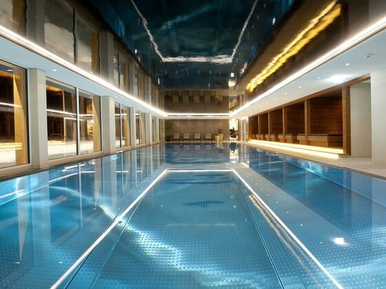 20 Meter langer Pool