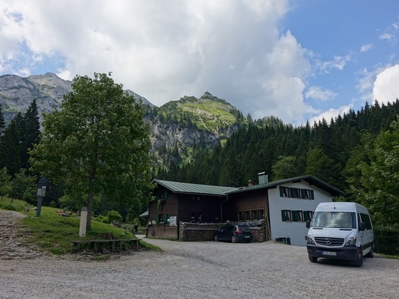 Kenzenhütte und Kenzenbus